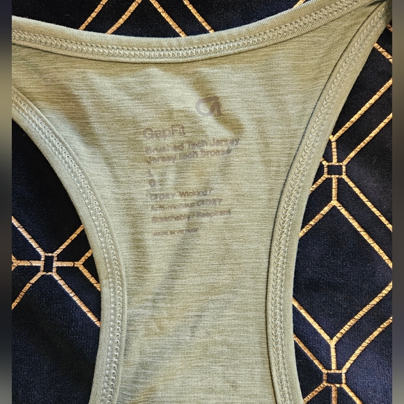 GapFit Tech jersey Size L - Picture 3 of 6